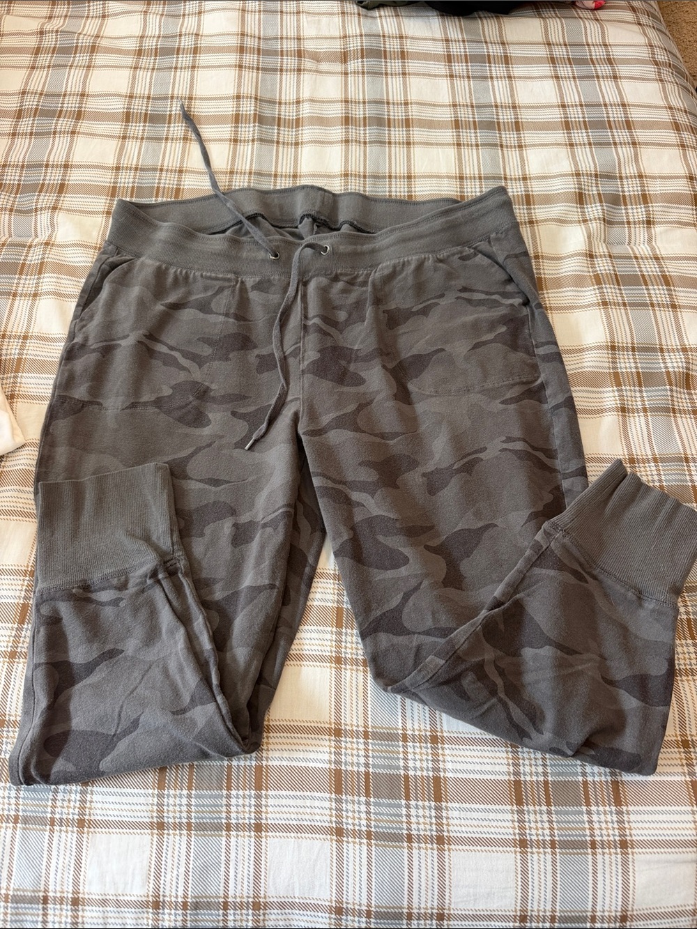 torrid Men's Dark Gray Camouflage Jogger Sweatpants
